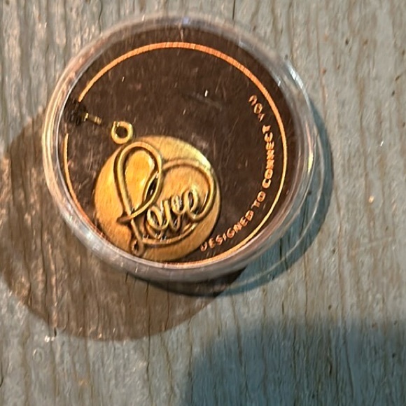 Alex and Ani Chain Station LOVE Charm ♥️ !! NWT - Picture 4 of 6